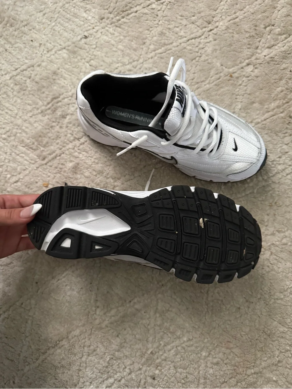 Nike White and Black Women's Sneakers